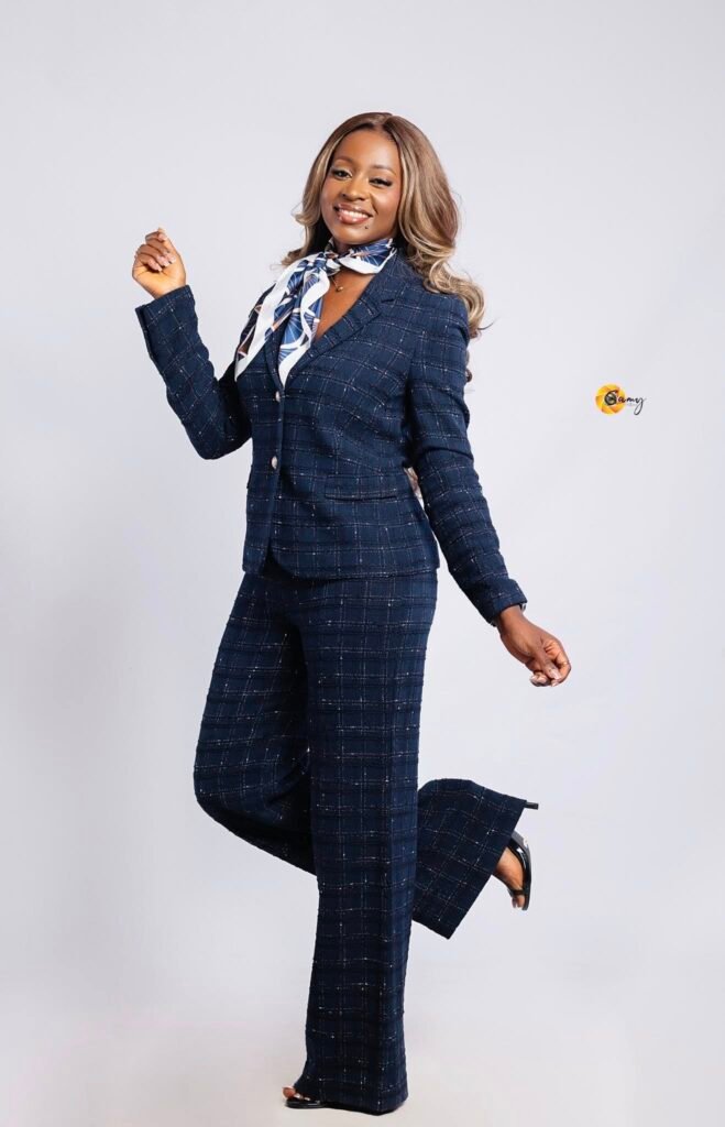 Portrait professionnel en studio éclairage artistique Samy Picture.